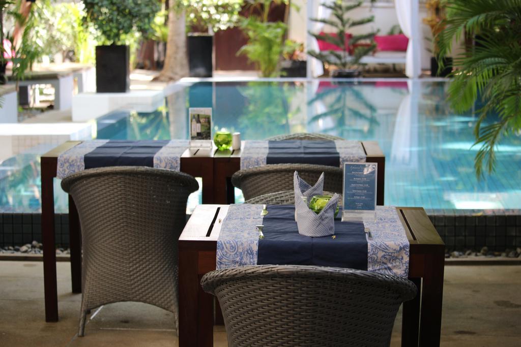 Blue Lime Phnom Penh Hotel Exterior foto