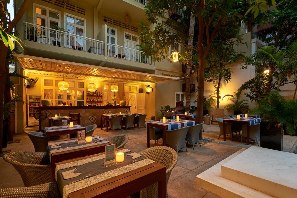 Blue Lime Phnom Penh Hotel Exterior foto