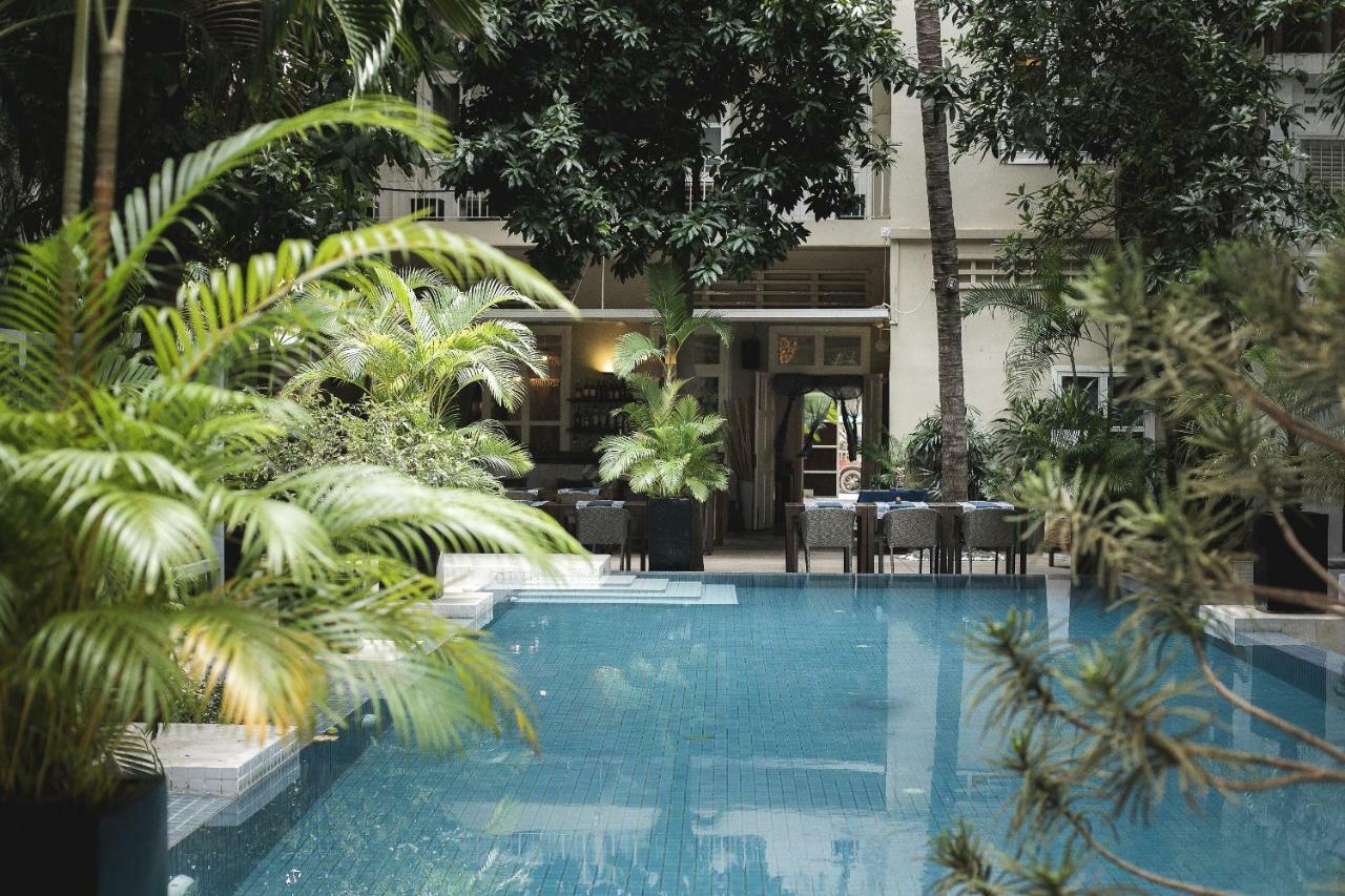 Blue Lime Phnom Penh Hotel Exterior foto